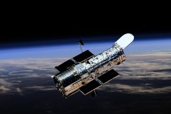 Hubble показал яркое шаровое скопление в созвездии Змееносец