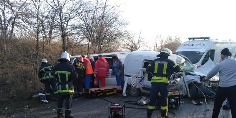 На Одещині сталася жахлива ДТП: одна загибла, четверо постраждалих, серед яких діти