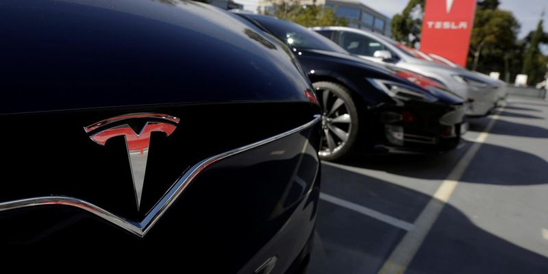 Tesla стала найдорожчою автомобільною компанією світу