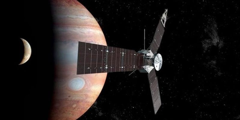 Апарат NASA показав останні знімки Юпітера