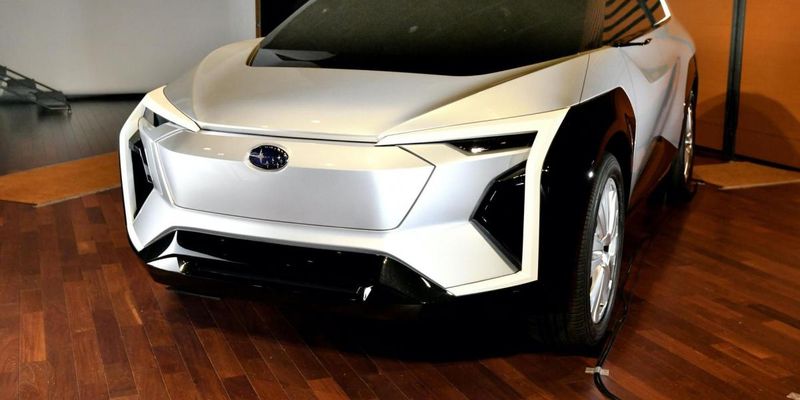 Subaru розсекретила дизайн спільного з Toyota електричного кросовера
