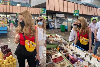 Тину Кароль застали на рынке в Казахстане