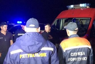 Поскользнулся и упал: спасатели достали из реки Черемош тело мальчика