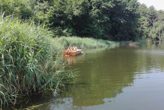 На Совках в Киеве в пруду обнаружили тело мужчины