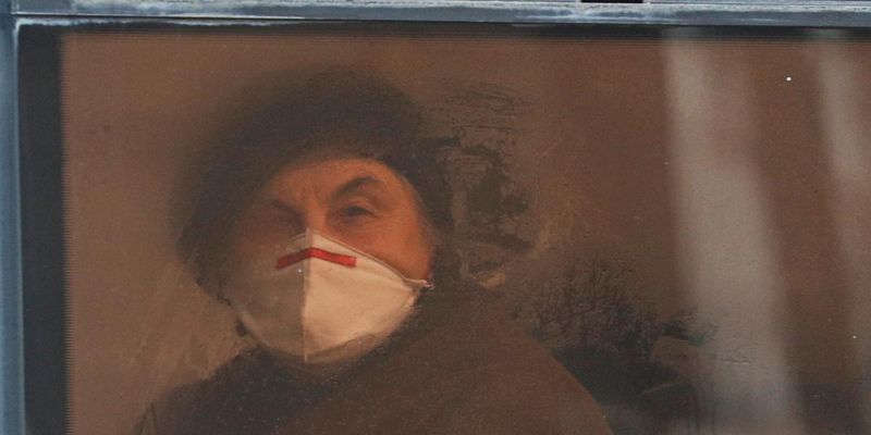 В Україні за добу від коронавірусу одужали майже 30 тисяч людей, померли 282 пацієнти