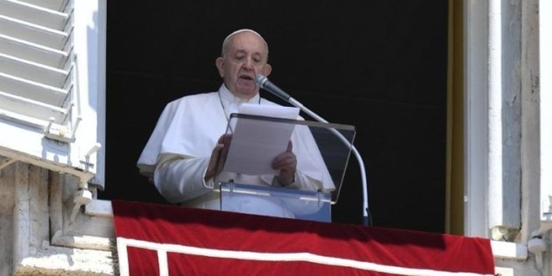Папа Римский на Пасху призывает людей не терять надежду