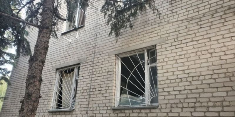 В результате удара рф по Славянску повреждена пожарная часть
