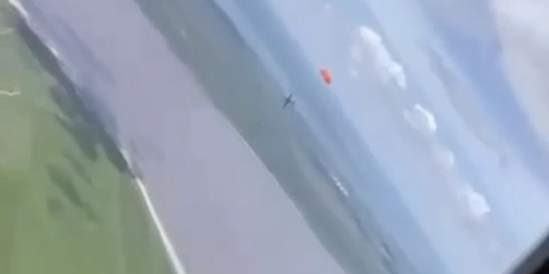 Як-52 збив російський дрон "Орлан-10": зʼявилося відео з кабіни льотчика