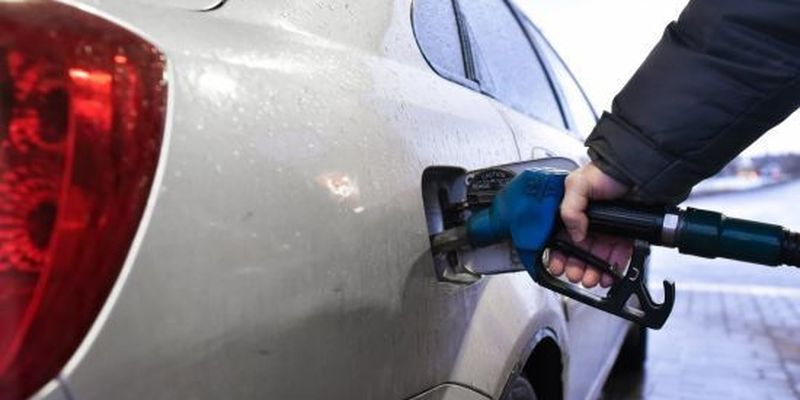 Низка українських АЗС змінили ціни бензину та дизельного пального