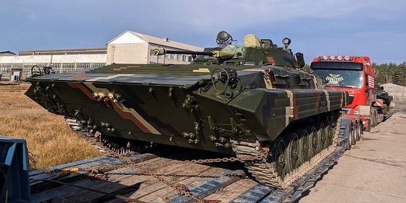 Російський солдат здав танк за винагороду, після війни отримає $10 тис. – радник глави МВС