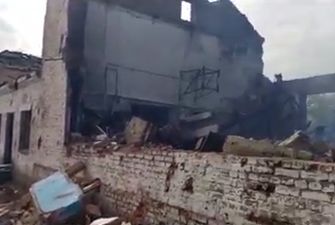 Рашисты обстреляли школу и интернат под Черниговом: есть жертвы, видео