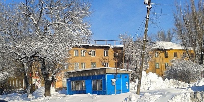 На оккупированном Донбассе продолжается зимний "крышепад": фото нескольких ЧП