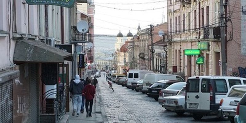 В 7 раз дороже: в Черновцах положат супердорогостоящую брусчатку на одной из улиц
