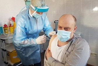 В Одессе вакцинировали чиновников департамента здравоохранения ОГА