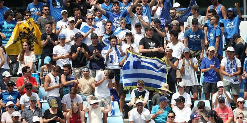 Декілька десятків грецьких вболівальників вигнали з Australian Open. Вони назвали це расизмом