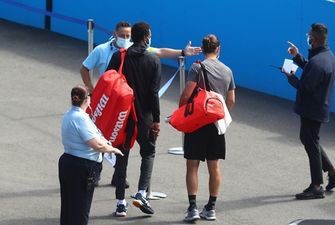 Два игрока, приехавшие на Australian Open, заразились коронавирусом