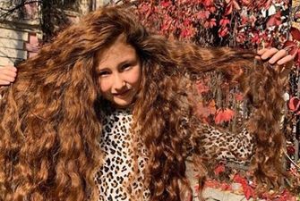 Юная харьковчанка пожертвовала волосы для больного ребенка