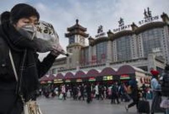 Власти Китая призвали не избегать тех, кто покинул Ухань после вспышки коронавируса