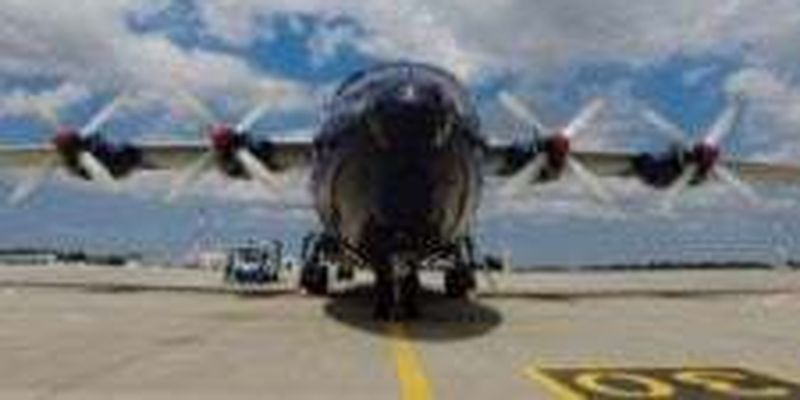 Товары военного назначения: в аэропорту Борисполь в самолете обнаружили 400 воздушных винтов