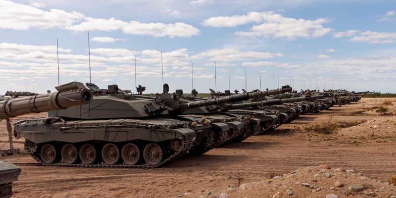 Британия увеличила количество танков, готовых передать Украине: какая новая цифра