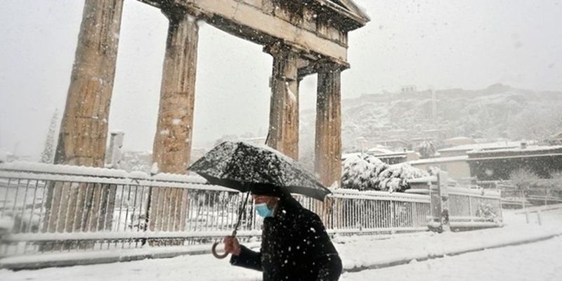 Акрополь под снегом. Мощнейший снегопад в Греции