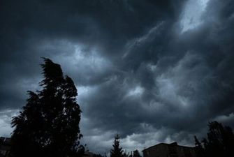 Желтый уровень опасности: в Украине объявлено штормовое предупреждение