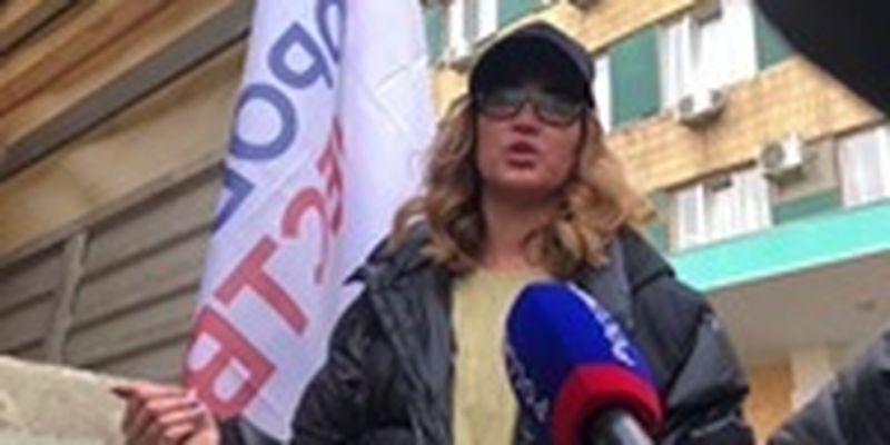 Российская певица Ольга Бузова попиарилась на гуманитарке в "ДНР"
