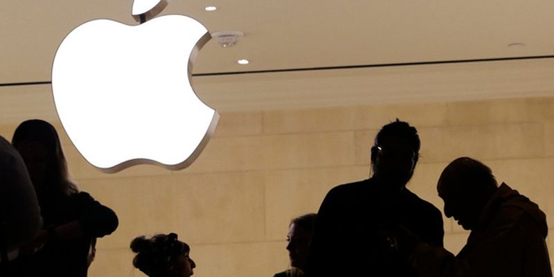 Apple достигла рекордной рыночной капитализации в 3 триллиона долларов