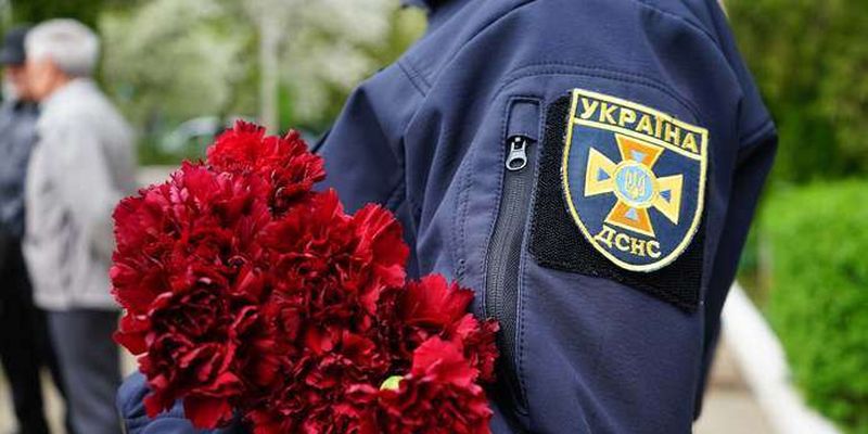 Рятувальники Буковини вшанували пам'ять героїв-ліквідаторів аварії на ЧАЕС