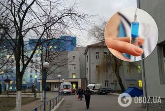 "Вцепился в руку зубами!" Киевская больница отказала пациентке в прививке: вспыхнул скандал