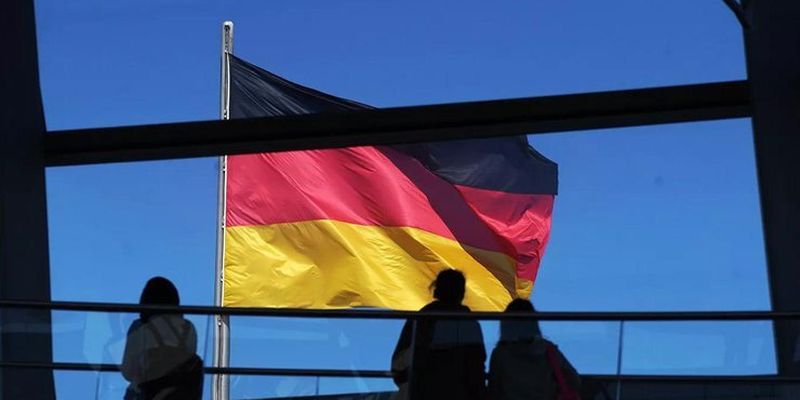 Германия выделяет на изучение коронавируса 1,6 млрд евро