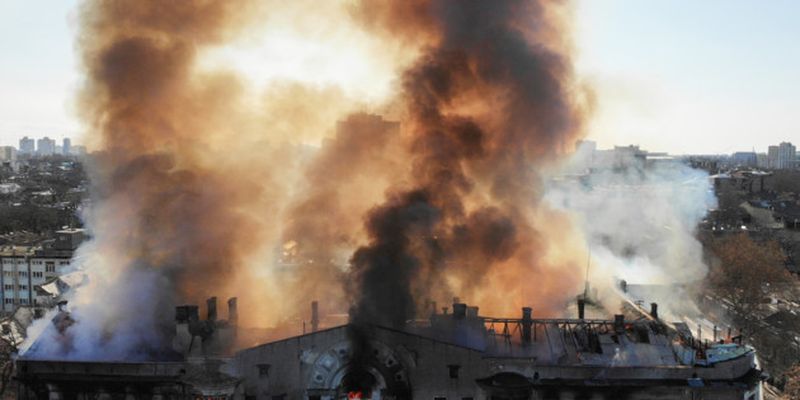 ЧП в Одессе: стало известно о состоянии пострадавших пожарных