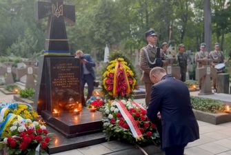 Президент Польши почтил память воинов УНР