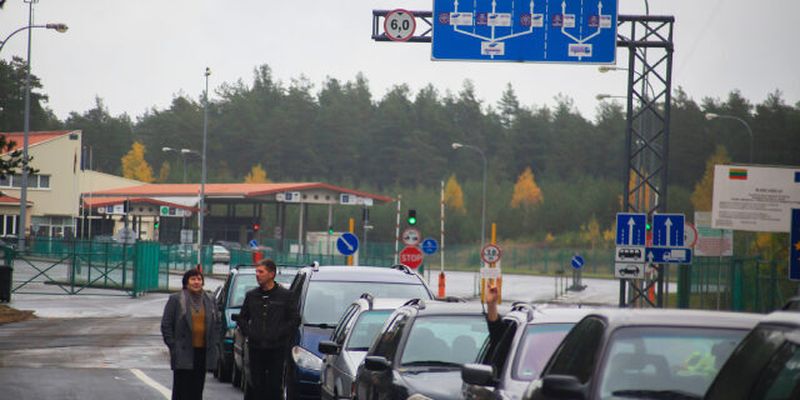 Громадянам Білорусі відмовляють у в’їзді до Литви після питань про Крим та війну