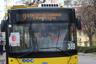 ЧТУ випустив додаткові автобуси на тролейбусний маршрут №9