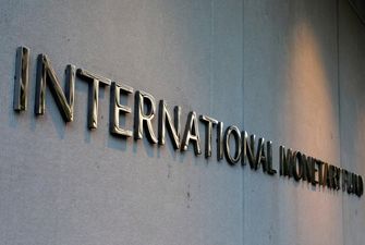 Україна хоче отримати від МВФ $5 мільярдів за новою програмою — Bloomberg