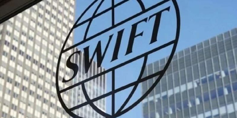 Европарламент предложил отключить Россию от SWIFT в случае военной агрессии