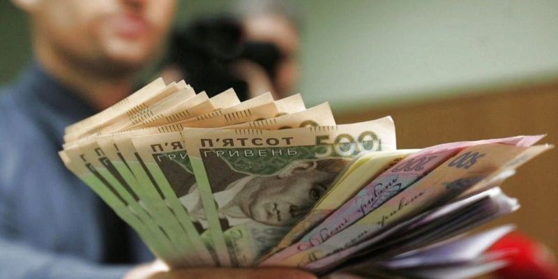 Зарплаты и пенсии в 2023 году: украинцам рассказали, ждать ли повышения выплат