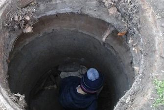 Пробовал ногой люк: В Николаеве 9-летний мальчик провалился в яму