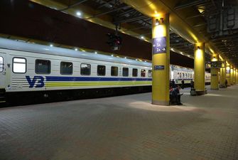 "Укрзалізниця" призначила до 8 березня ще кілька додаткових поїздів
