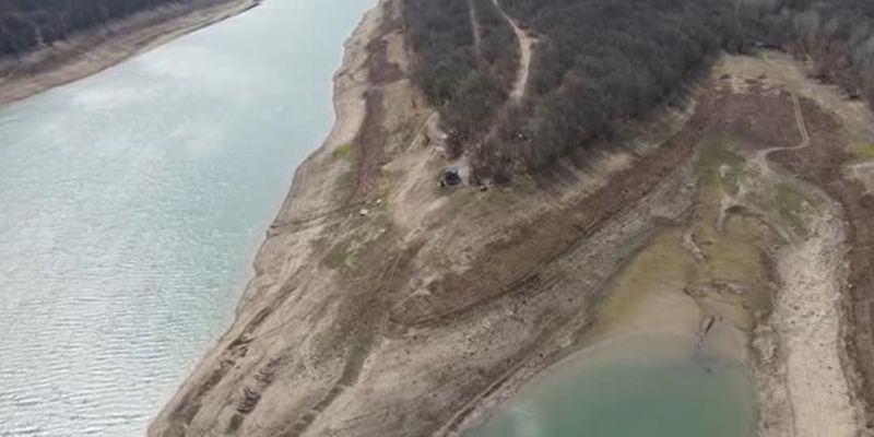 В Крыму обмелело очередное водохранилище