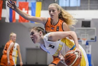 Украинки с первого места вышли в плей-офф ЧЕ по баскетболу U-16