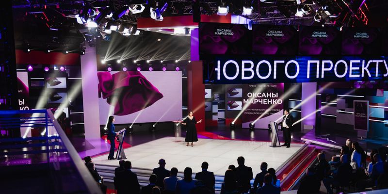 Оксана Марченко презентовала свой новый проект "Паломница" и ответила на вопросы журналистов о своем походе в политику