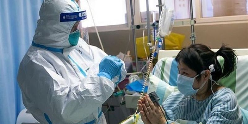 Число жертв коронавируса в Китае выросло до 2663