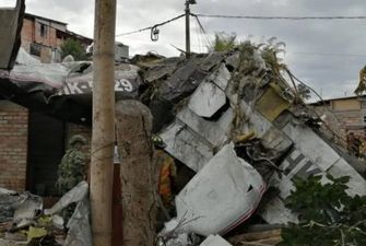 На юго-западе Колумбии рухнул самолет, есть жертвы