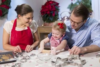 Встречаем рождество по-королевски: 10 правил этикета за столом