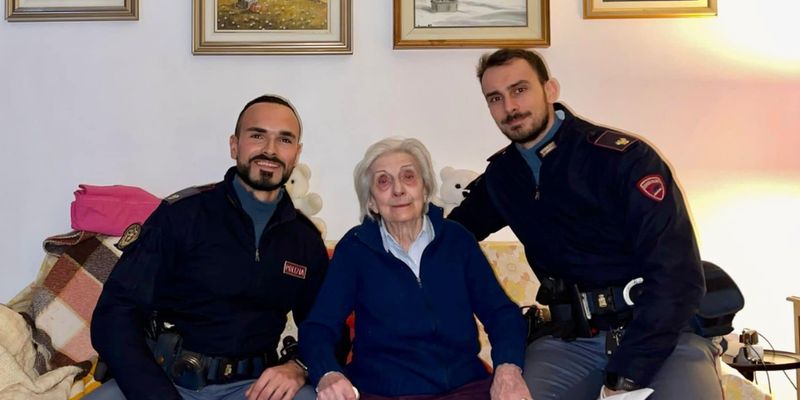 94-летняя итальянка позвонила в полицию в новогоднюю ночь: неожиданная причина звонка