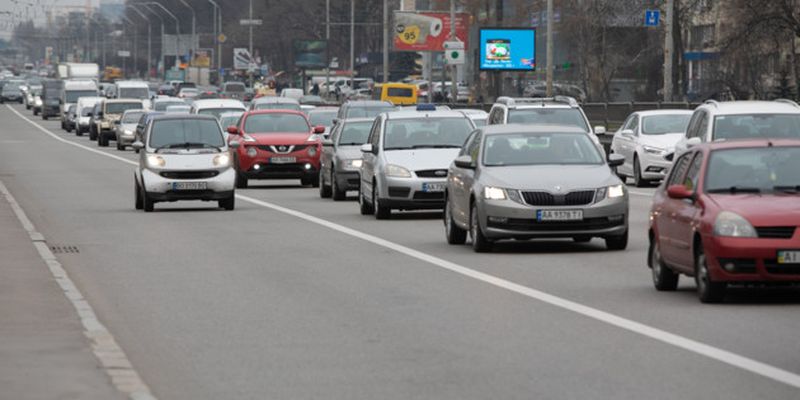 Запрет ездить на личных авто: как и когда в Украине могут ужесточить карантин