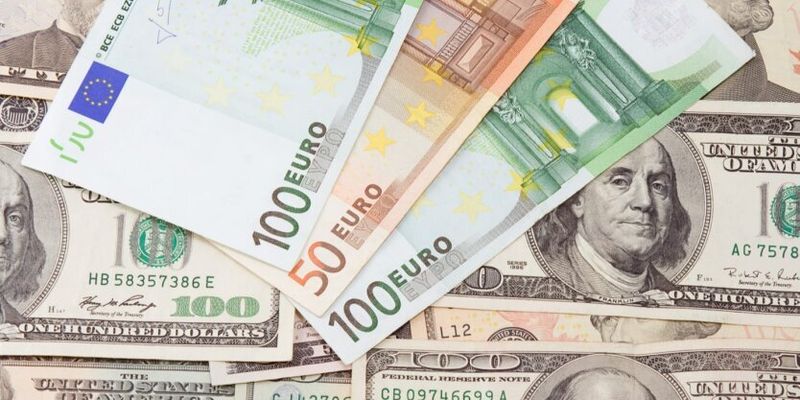 Украинцам показали, каким будет курс доллара и евро на межбанке в ближайшую неделю
