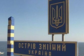 В Севастополь свозят трупы военных РФ с острова Змеиный - разведка